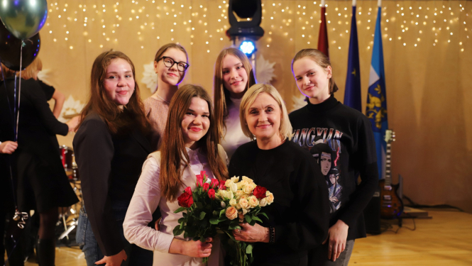 Iedvesmo Rēzekni