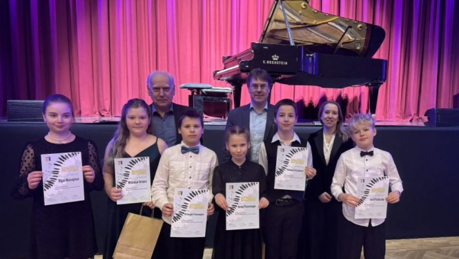 Valmierā notiks Jautrītei Putniņai veltītais Starptautiskais jauno pianistu konkurss