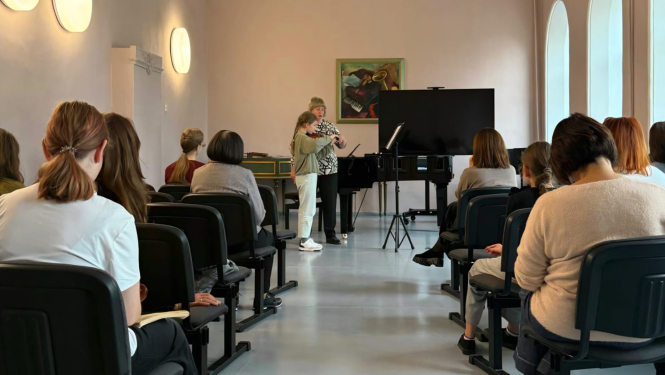 Meistarklase "Etīžu grūtības un to risinājumi darbā ar audzēkņiem no 2.-9. klasei"