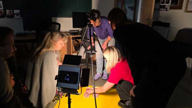 Pedagogi apgūst inovatīvas audzināšanas metodes Stop kadru (“stop motion”) animācijas metodi