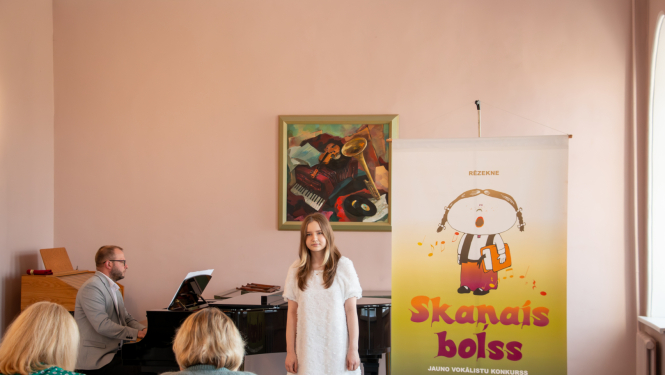 XII Jauno vokālistu konkurss "Skaņais bolss"