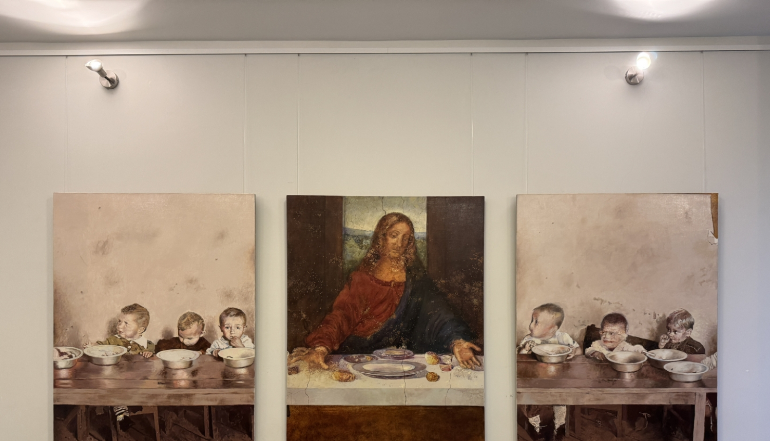 Vitas Lukstiņas izstāde