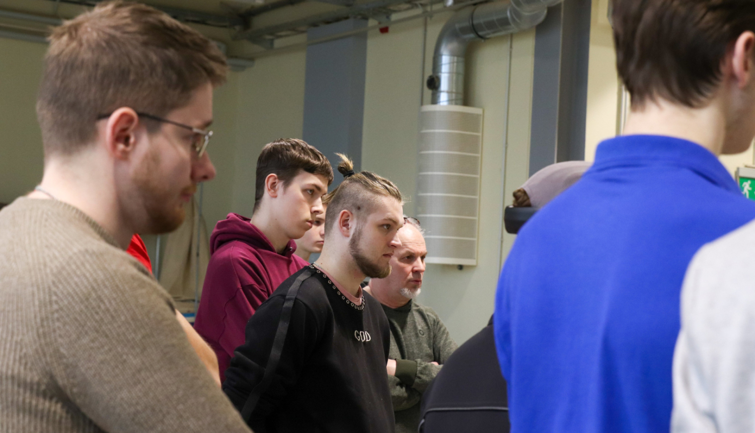 SkillsLatvia 2025 pusfināls konkursā "Mēbeļu izgatavošana" | foto Vidzemes Tehnoloģiju un dizaina tehnikums.