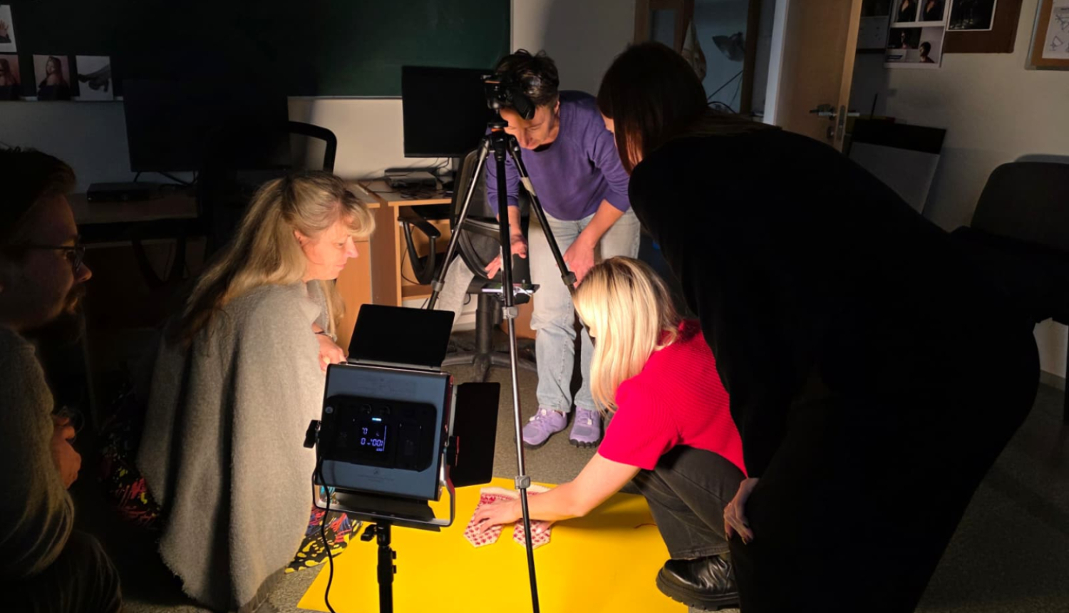 Pedagogi apgūst inovatīvas audzināšanas metodes Stop kadru (“stop motion”) animācijas metodi