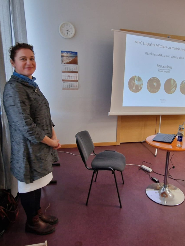 Izstāde Zelta rokas un restaurācijas seminārs