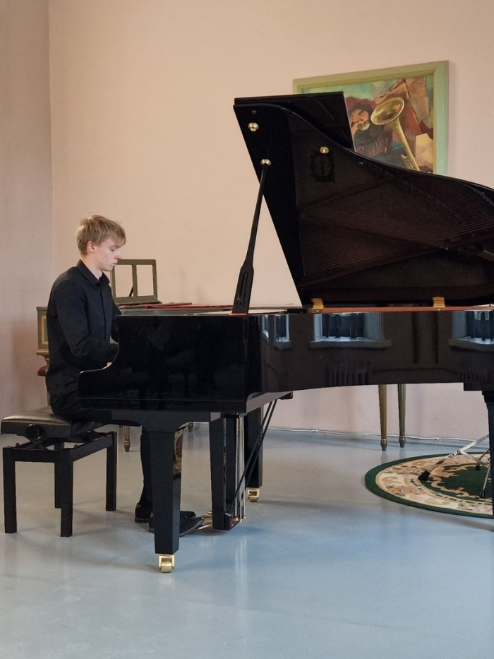 IP Taustiņinstrumentu spēle
